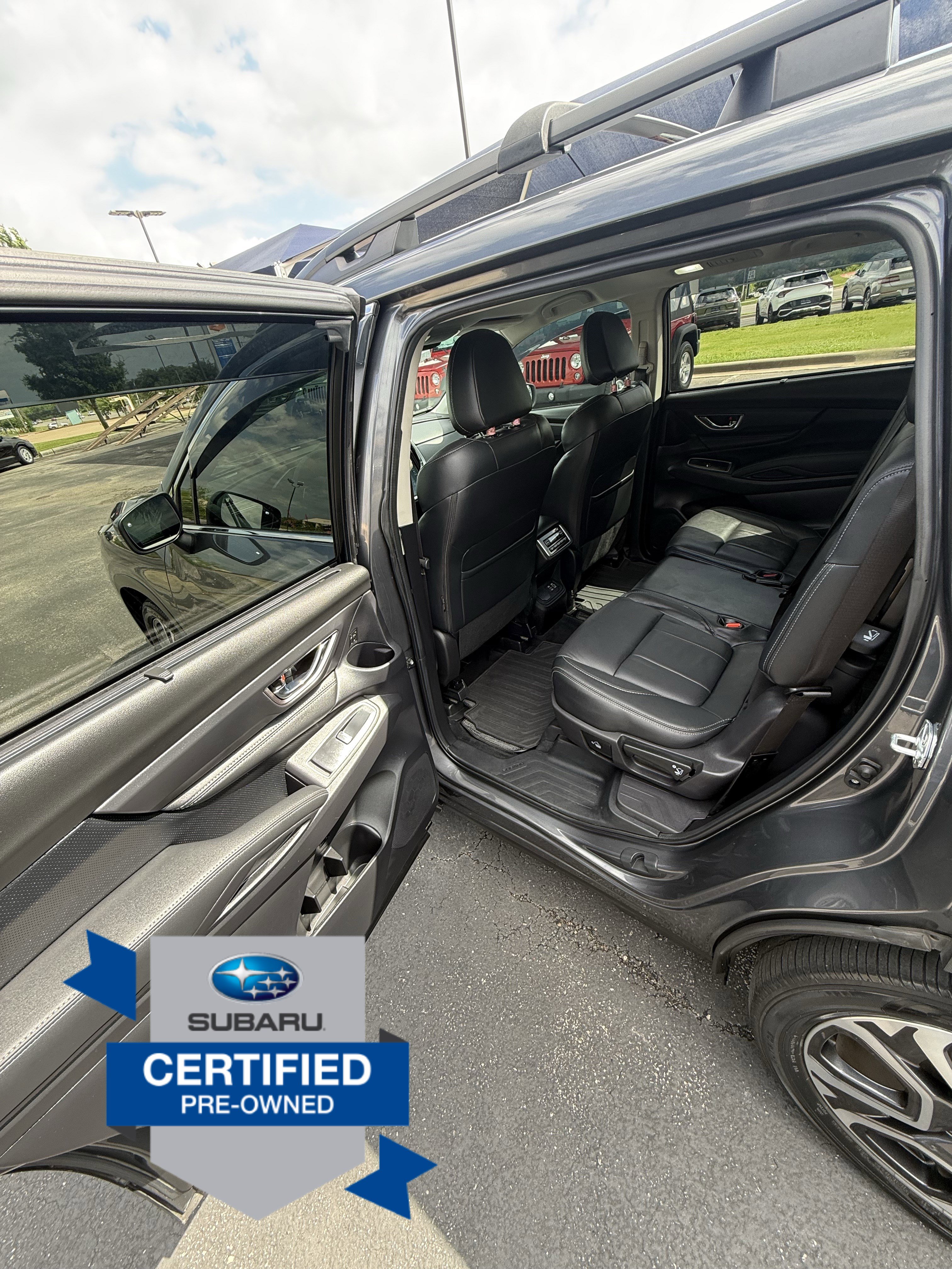 Used 2023 Subaru Ascent Limited AWD/4WD image 12