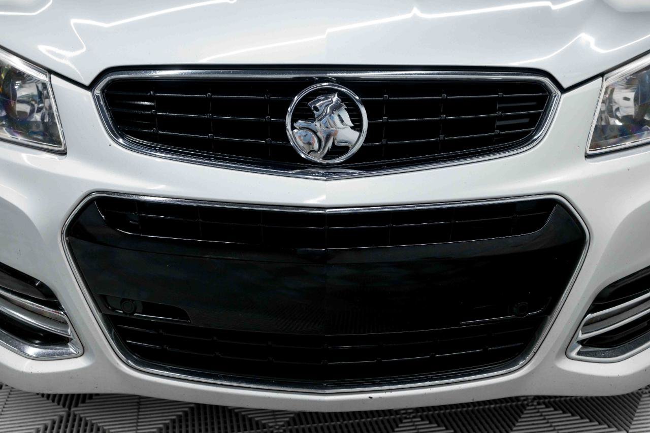 Used 2015 Chevrolet SS RWD image 17