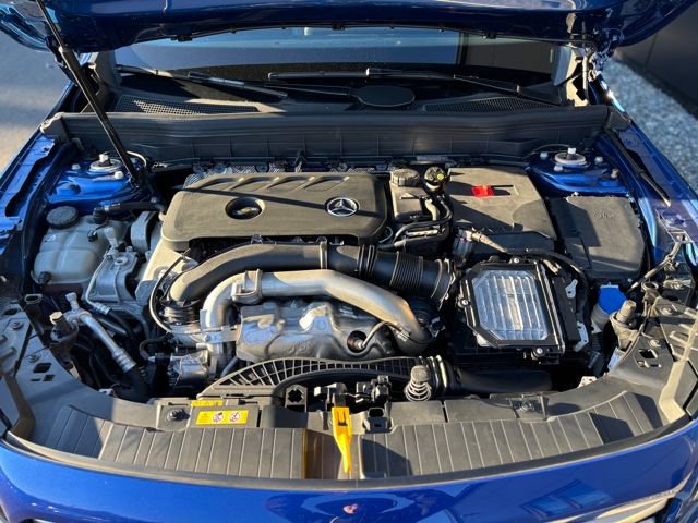 Used 2024 Mercedes-Benz GLB 250 4MATIC image 86