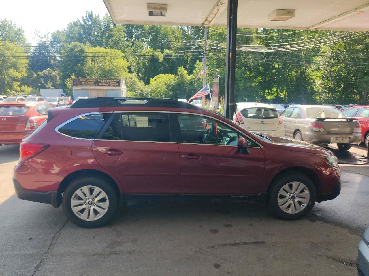 Used 2018 Subaru Outback 2.5i Premium AWD/4WD image 7