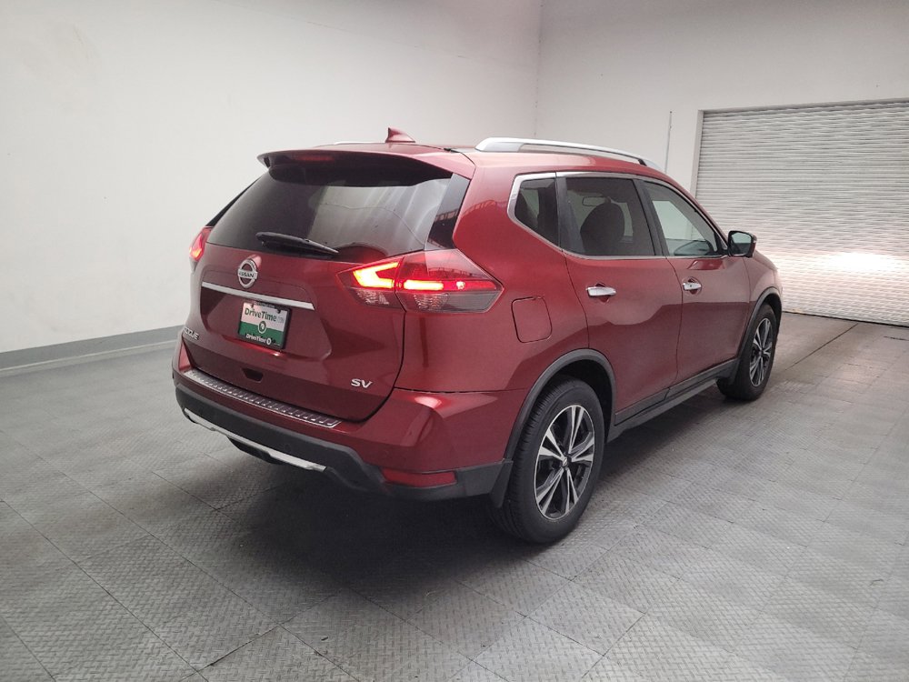 Used 2019 Nissan Rogue SV w/ Premium Package FWD image 9