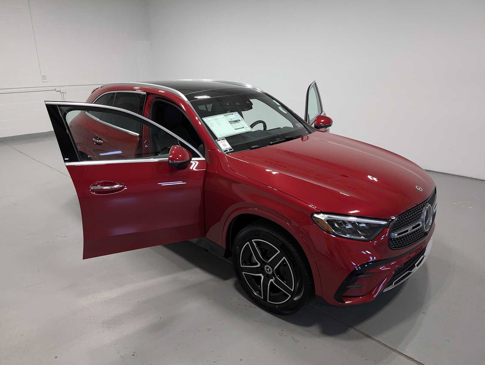 New 2026 Mercedes-Benz GLC 300 4MATIC image 14