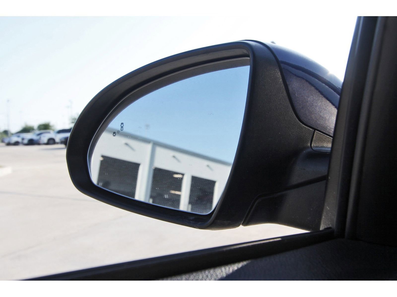 Used 2018 Kia Optima LX FWD image 9