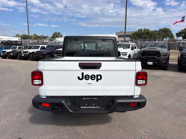 Used 2025 Jeep Gladiator Sport AWD/4WD image 6