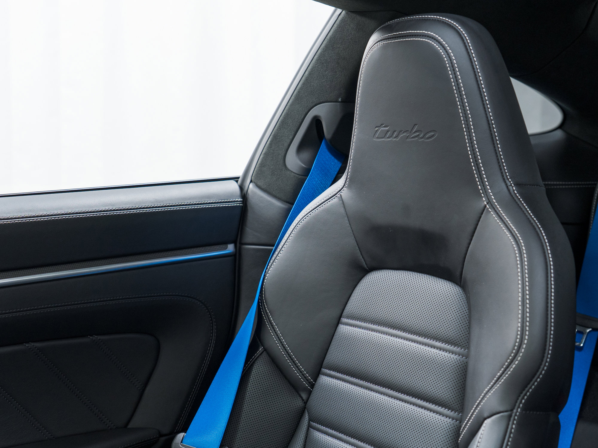 Certified 2023 Porsche 911 Turbo image 18