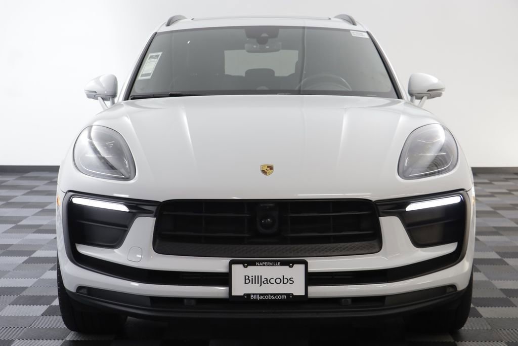 Used 2024 Porsche Macan AWD/4WD image 21