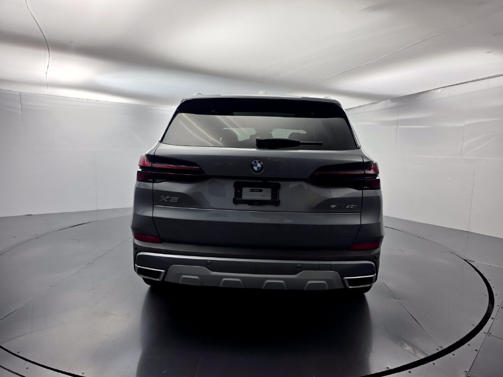 Certified 2025 BMW X5 sDrive40i w/ Premium Package RWD image 5