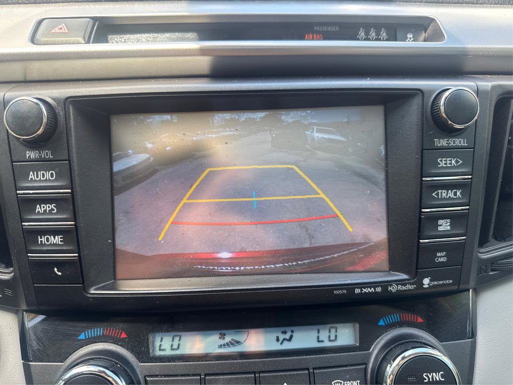 Used 2018 Toyota RAV4 Limited FWD image 22