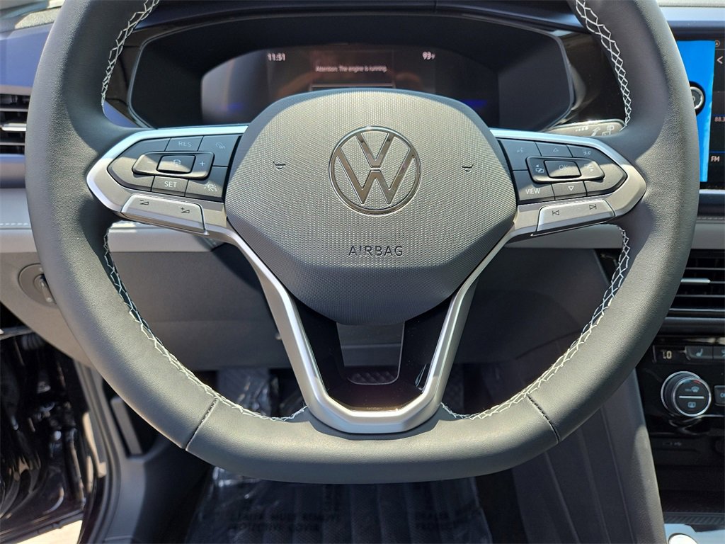 Used 2024 Volkswagen Taos SE image 24