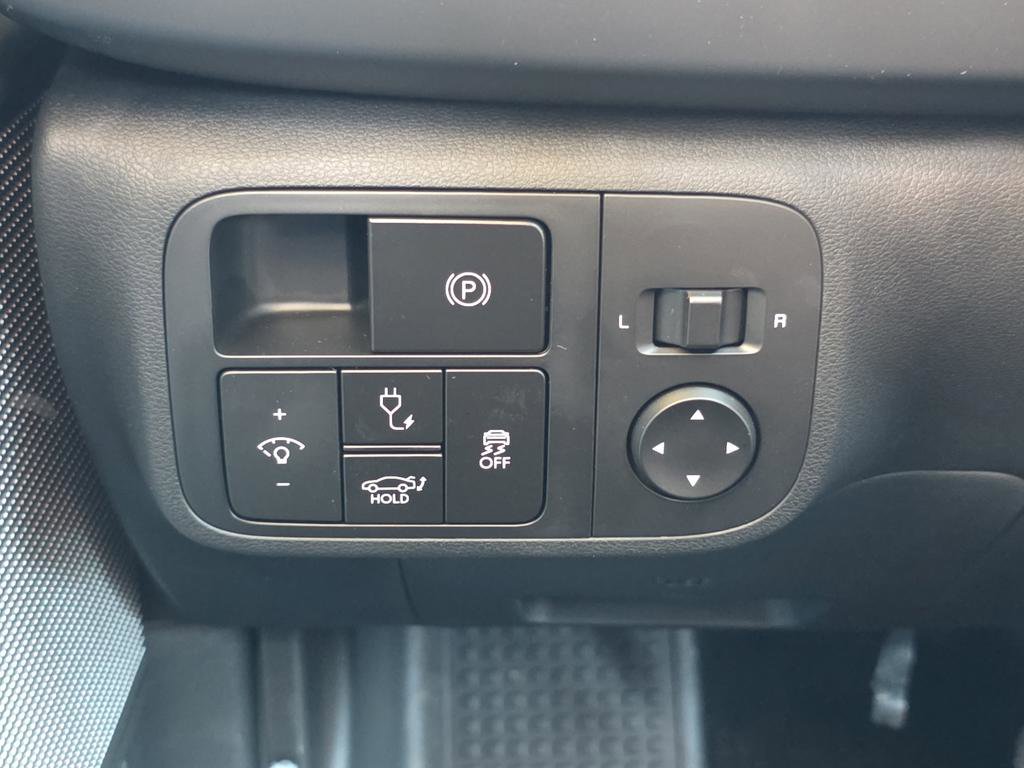 New 2023 Hyundai Ioniq 6 SEL image 24