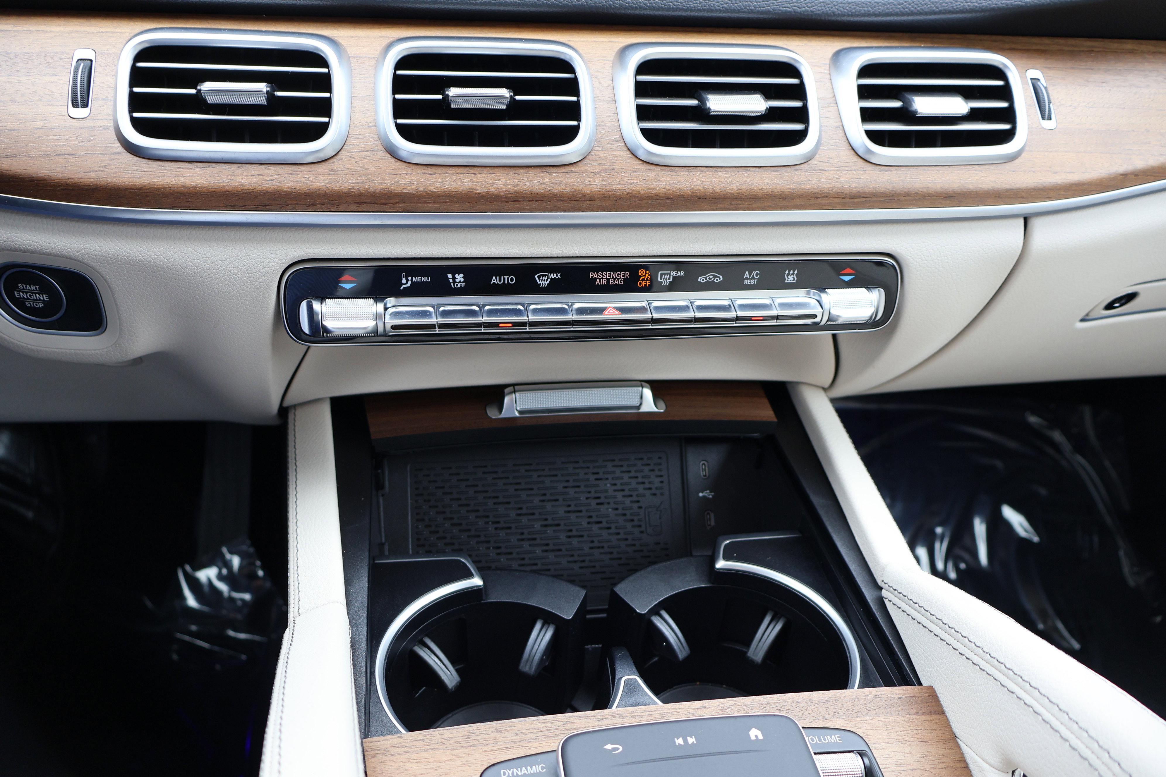Certified 2025 Mercedes-Benz GLE 450e 4MATIC image 40