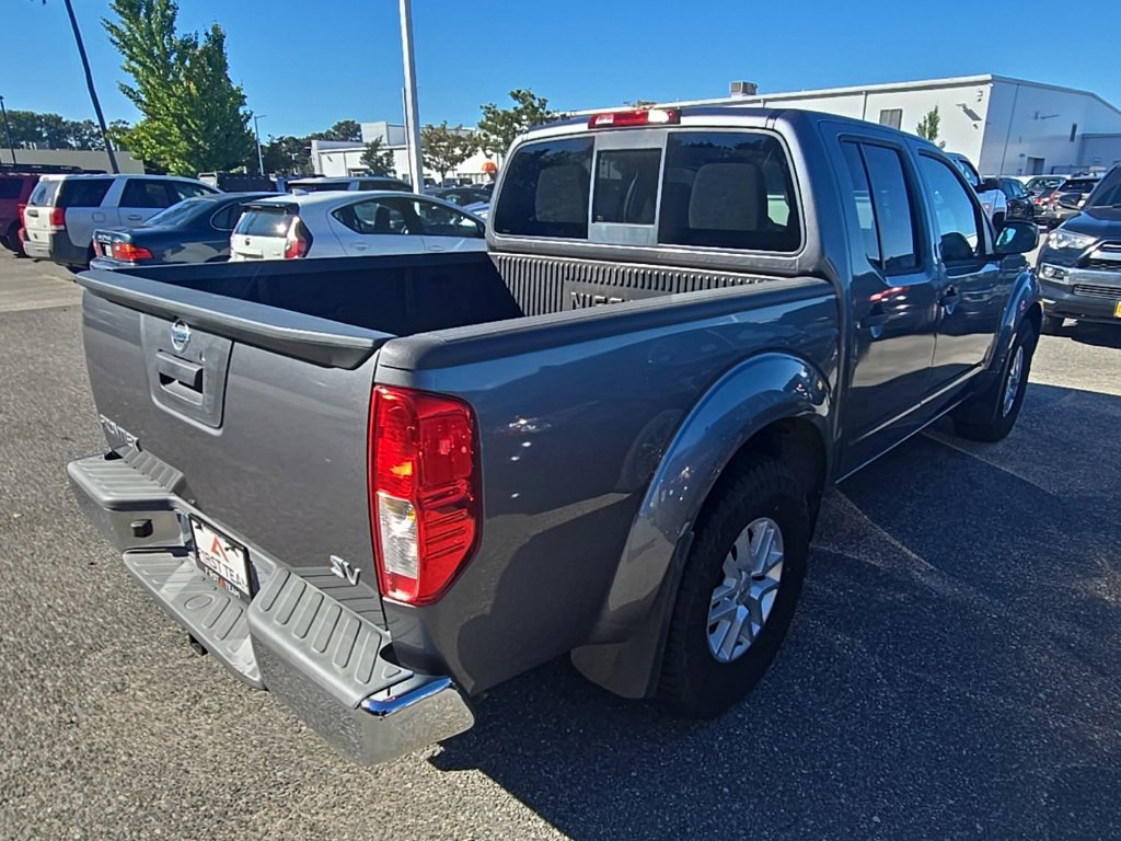 Used 2018 Nissan Frontier SV RWD image 5