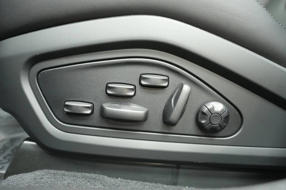 New 2026 Porsche Taycan GTS AWD/4WD image 32