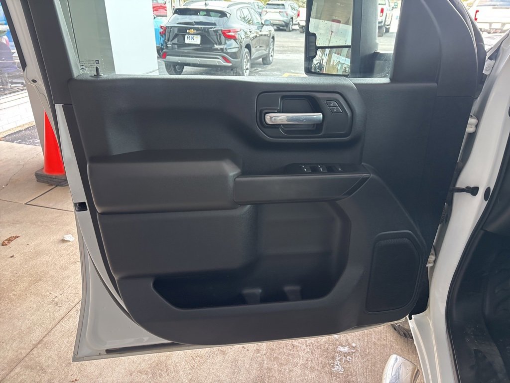 Used 2023 GMC Sierra 2500 Pro image 6