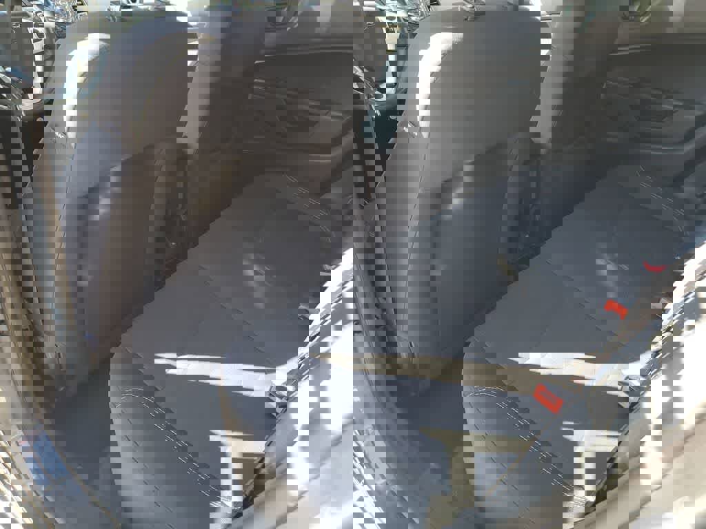 Used 2018 Ford Fiesta SE image 11