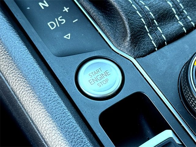 Used 2022 Volkswagen Atlas Cross Sport SE image 20