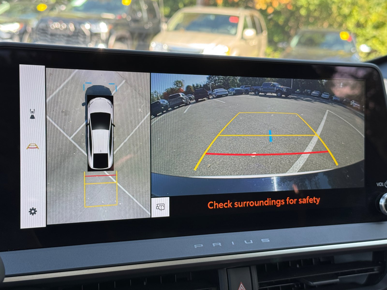 Used 2024 Toyota Prius Prime Premium w/ Advanced Technology Package FWD image 23