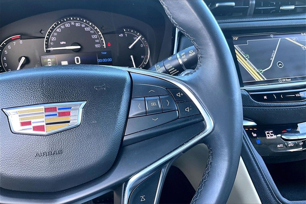 Used 2018 Cadillac XT5 Premium Luxury w/ Driver Assist Package image 21