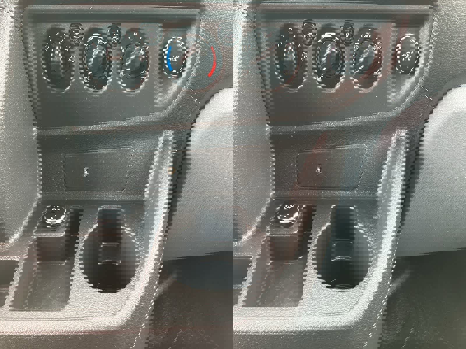 Used 2017 Ford Transit 150 130 Medium Roof image 31