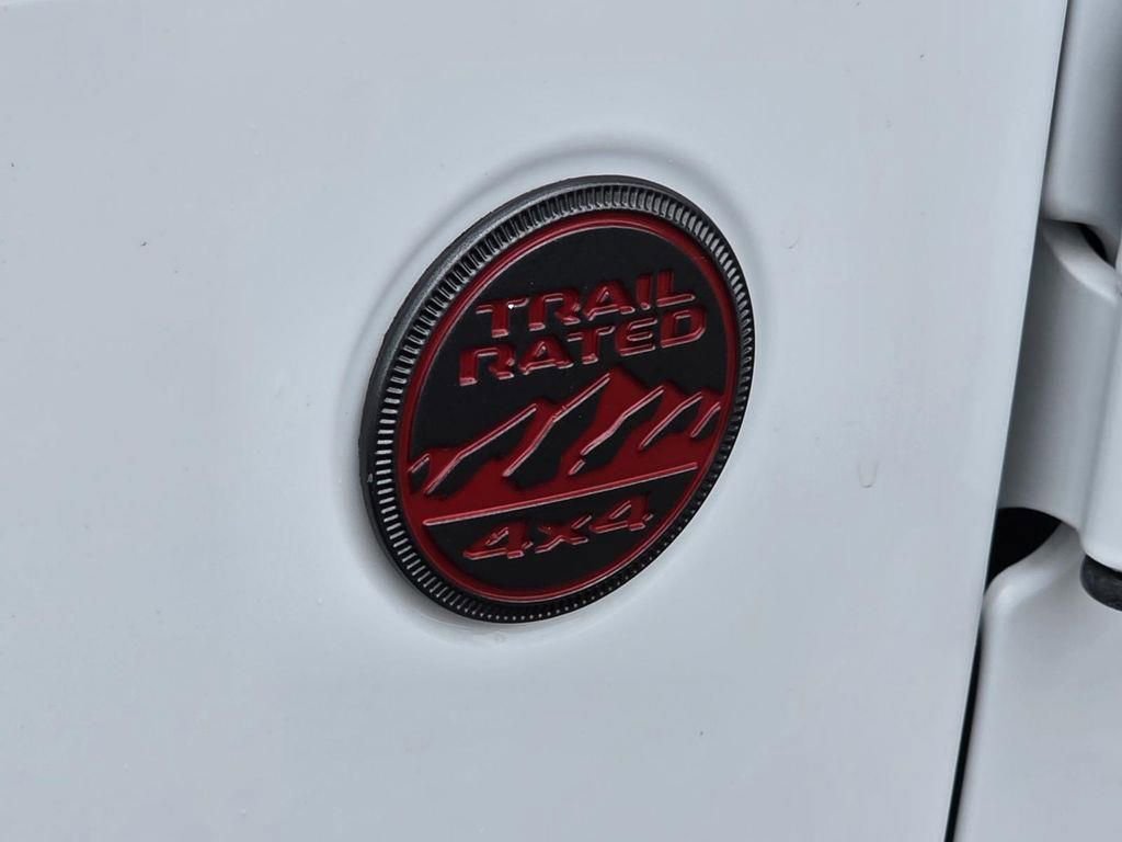 Used 2021 Jeep Wrangler Unlimited Rubicon AWD/4WD image 38