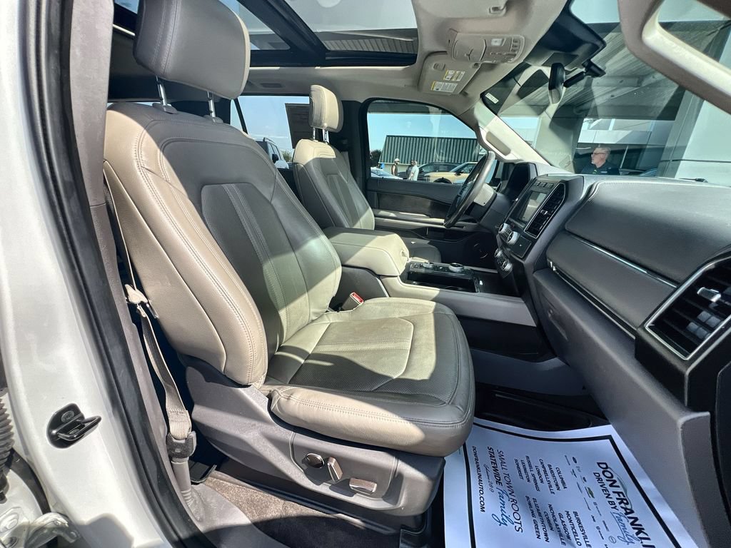Used 2020 Ford Expedition Limited w/ Equipment Group 301A AWD/4WD image 26