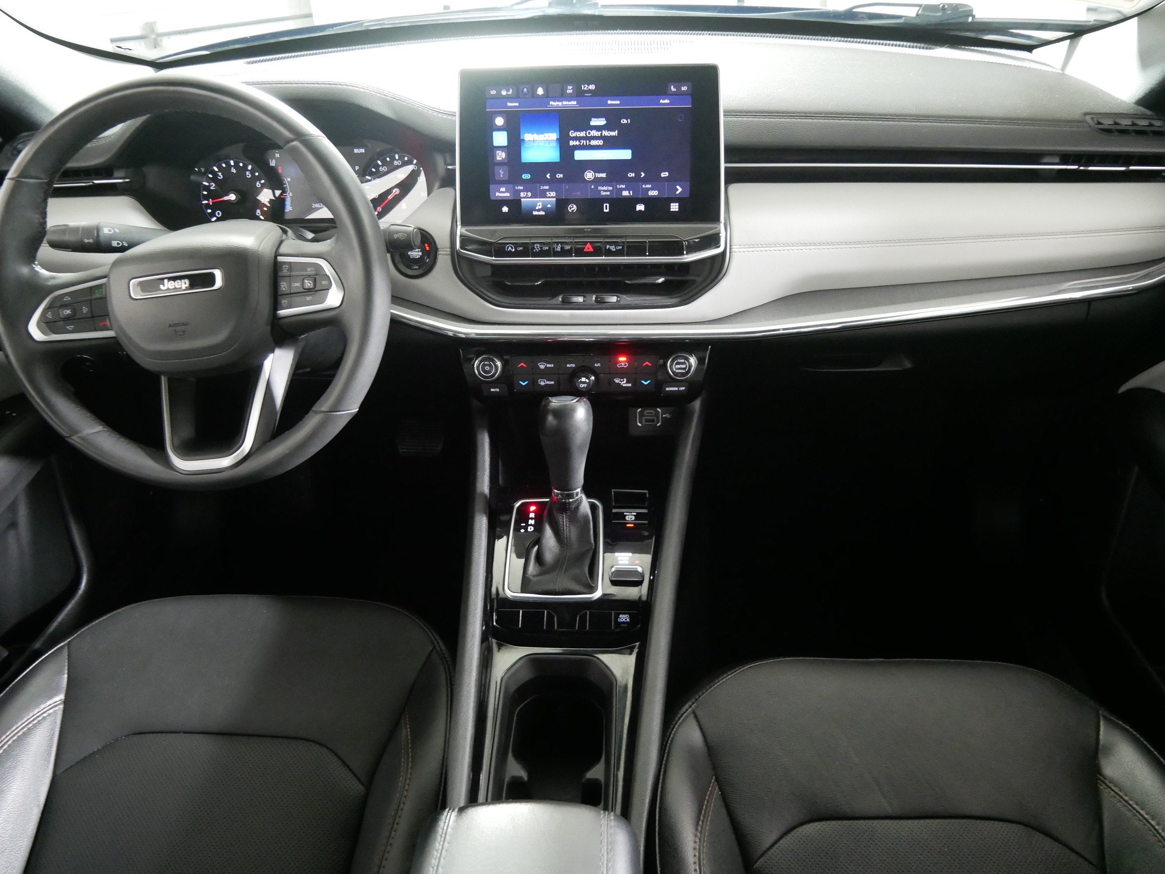 Used 2023 Jeep Compass Limited AWD/4WD image 10