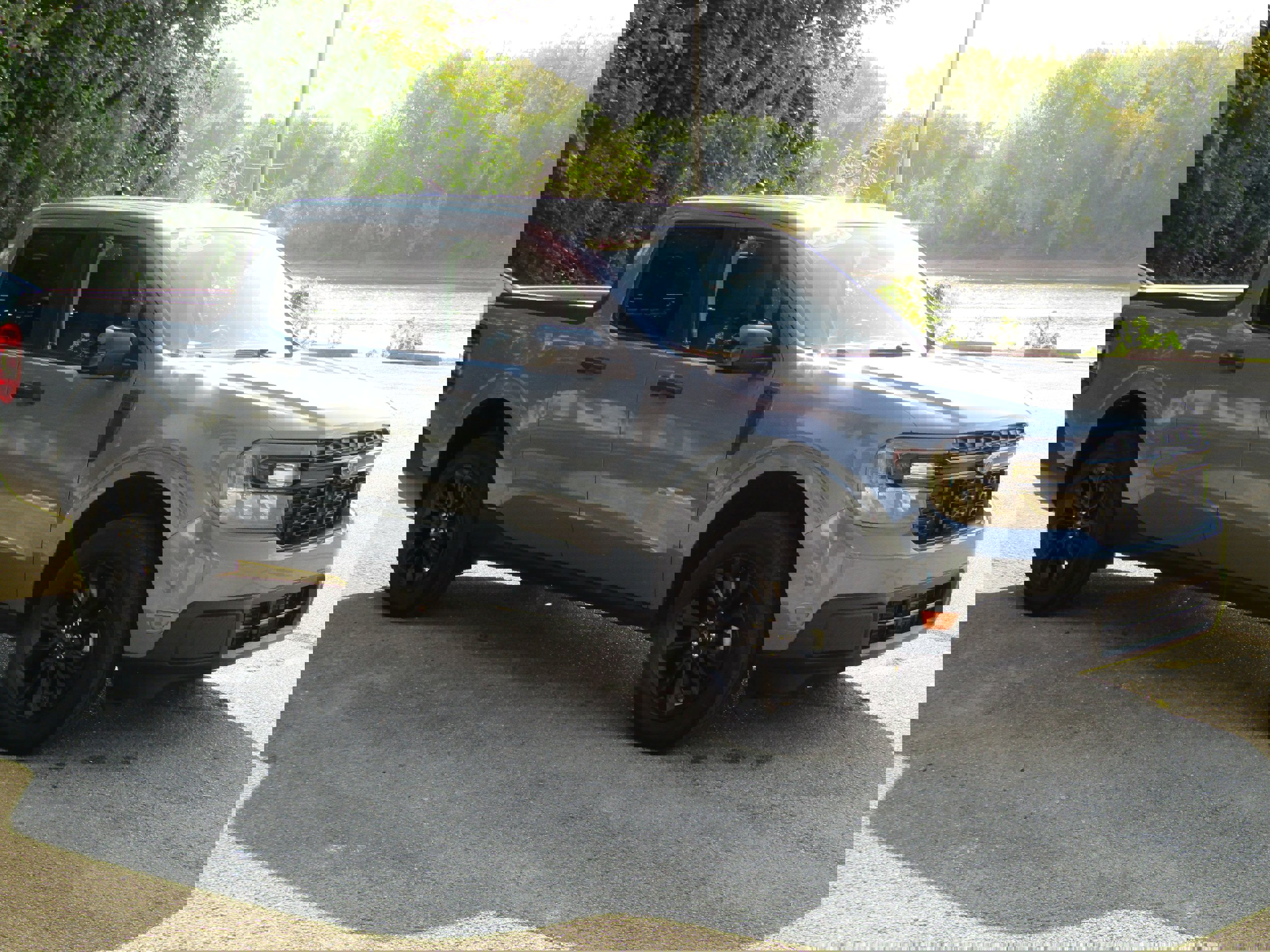 Certified 2024 Ford Maverick XLT w/ XLT Luxury Package image 7