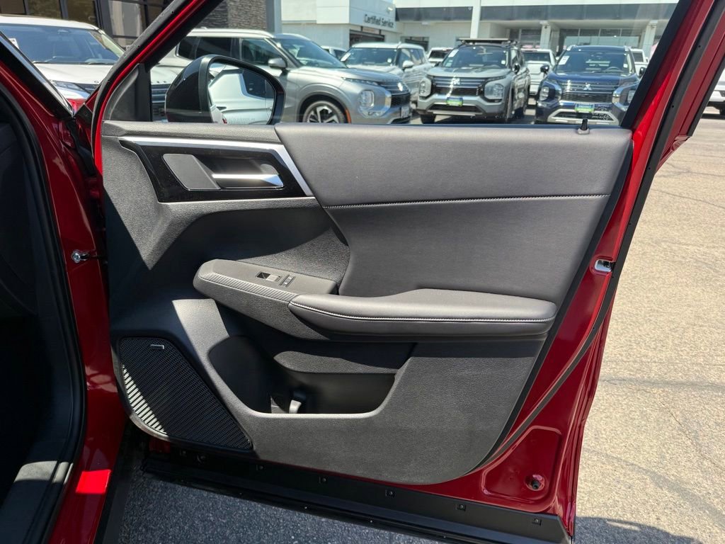 New 2026 Mitsubishi Outlander AWD image 18