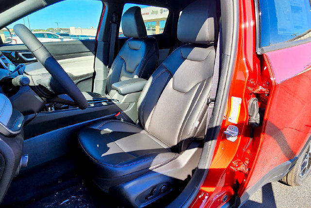 New 2026 Jeep Compass Limited AWD/4WD image 18