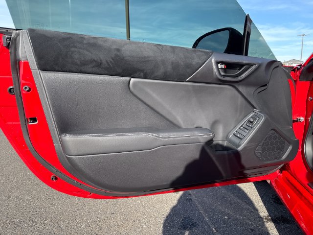 Used 2023 Toyota GR86 Premium w/ ALL Weather Mat Package (TMS) RWD image 18