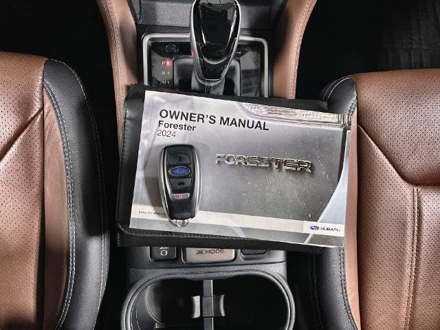 Used 2024 Subaru Forester Touring w/ Convenience Package AWD/4WD image 10