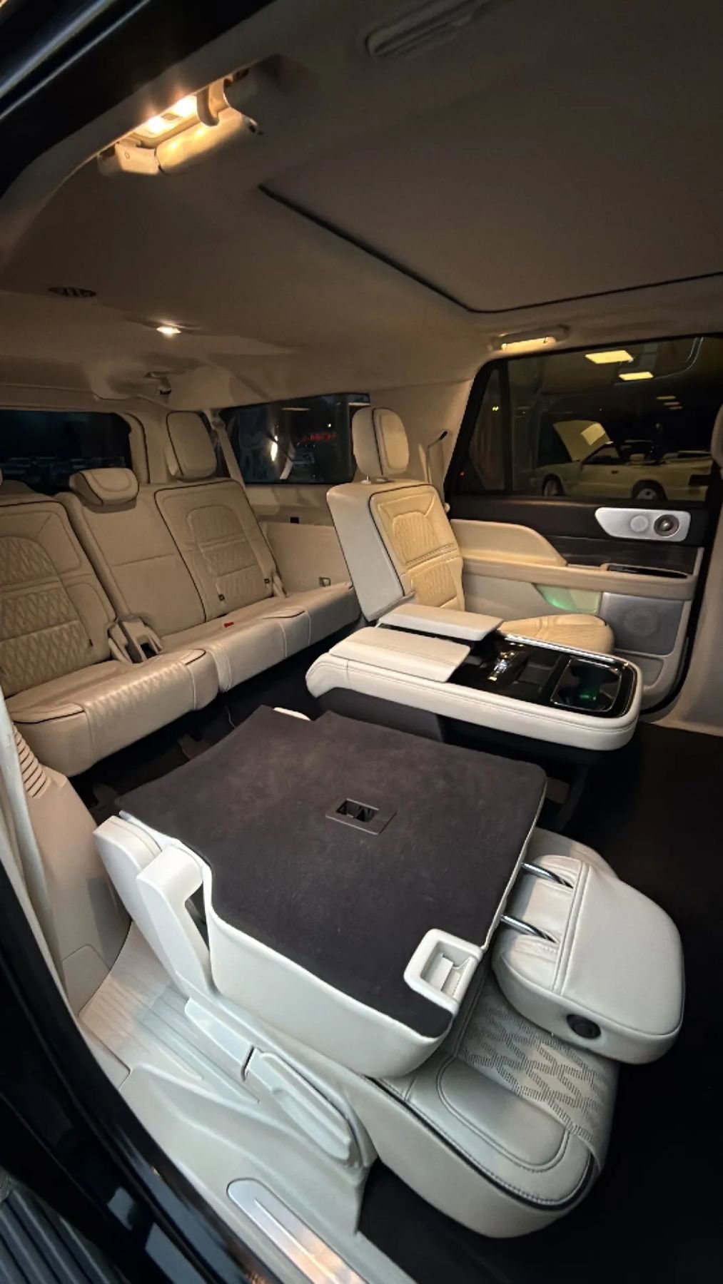 Used 2019 Lincoln Navigator L Black Label w/ Cargo Package image 31