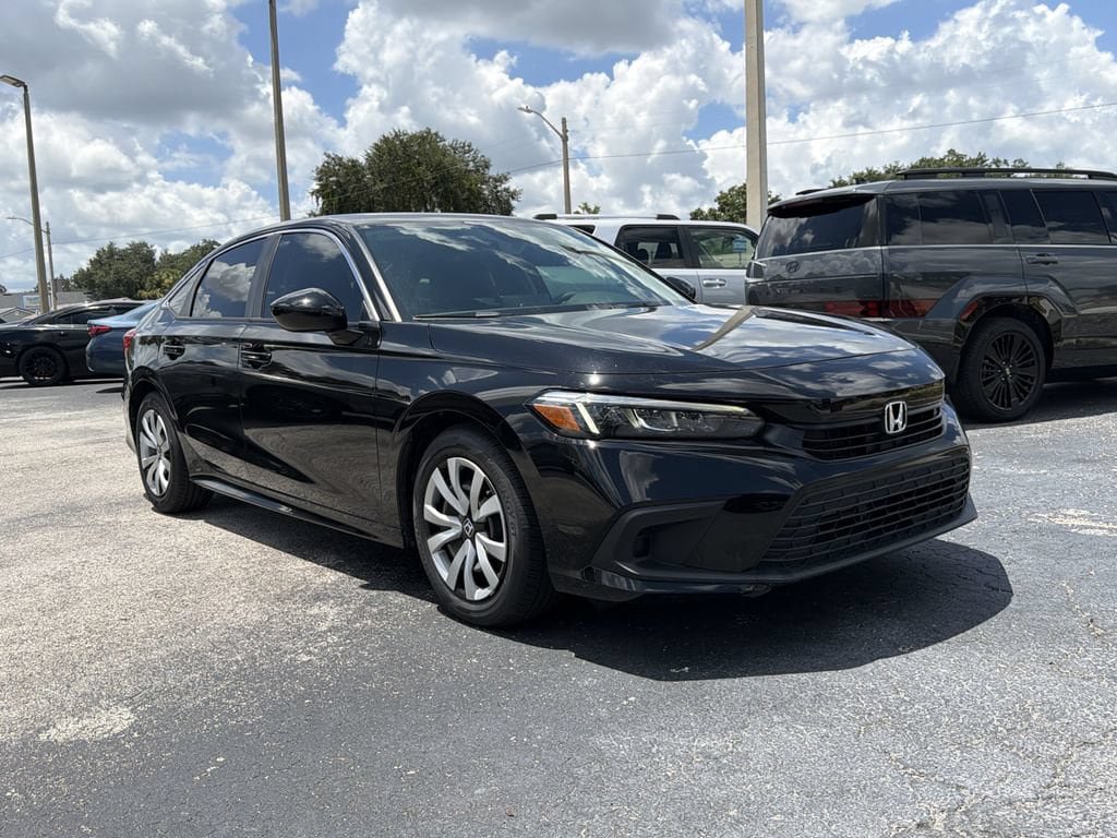 Used 2023 Honda Civic LX image 2