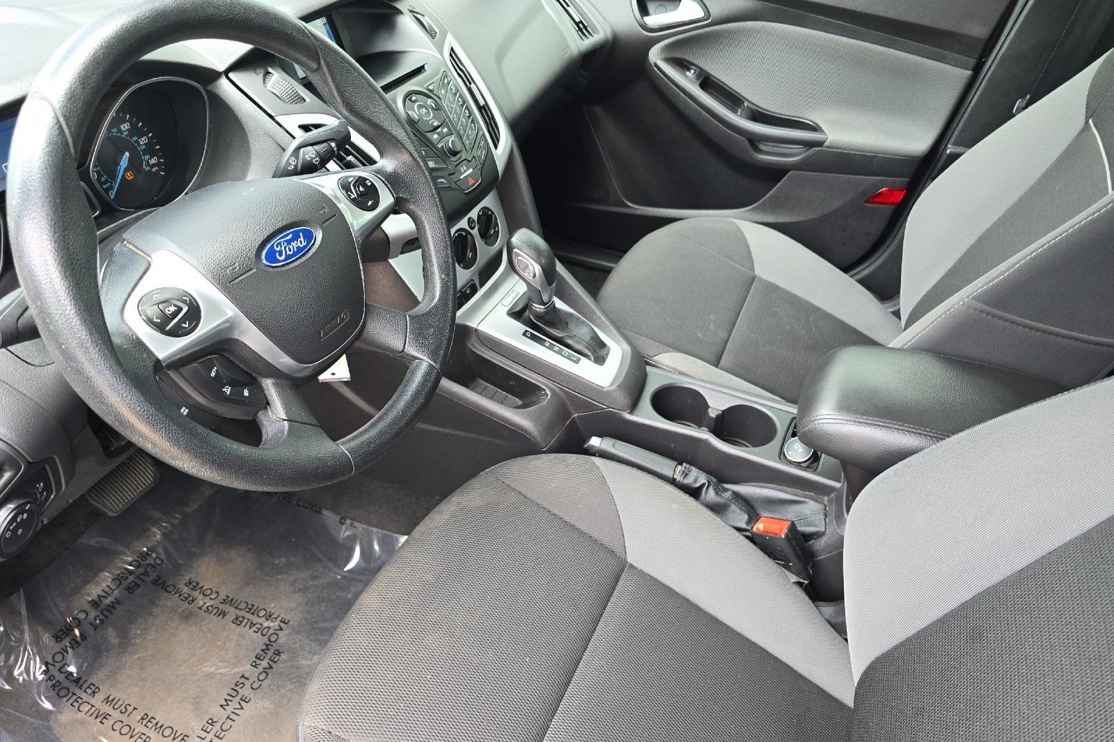 Used 2014 Ford Focus SE FWD image 10