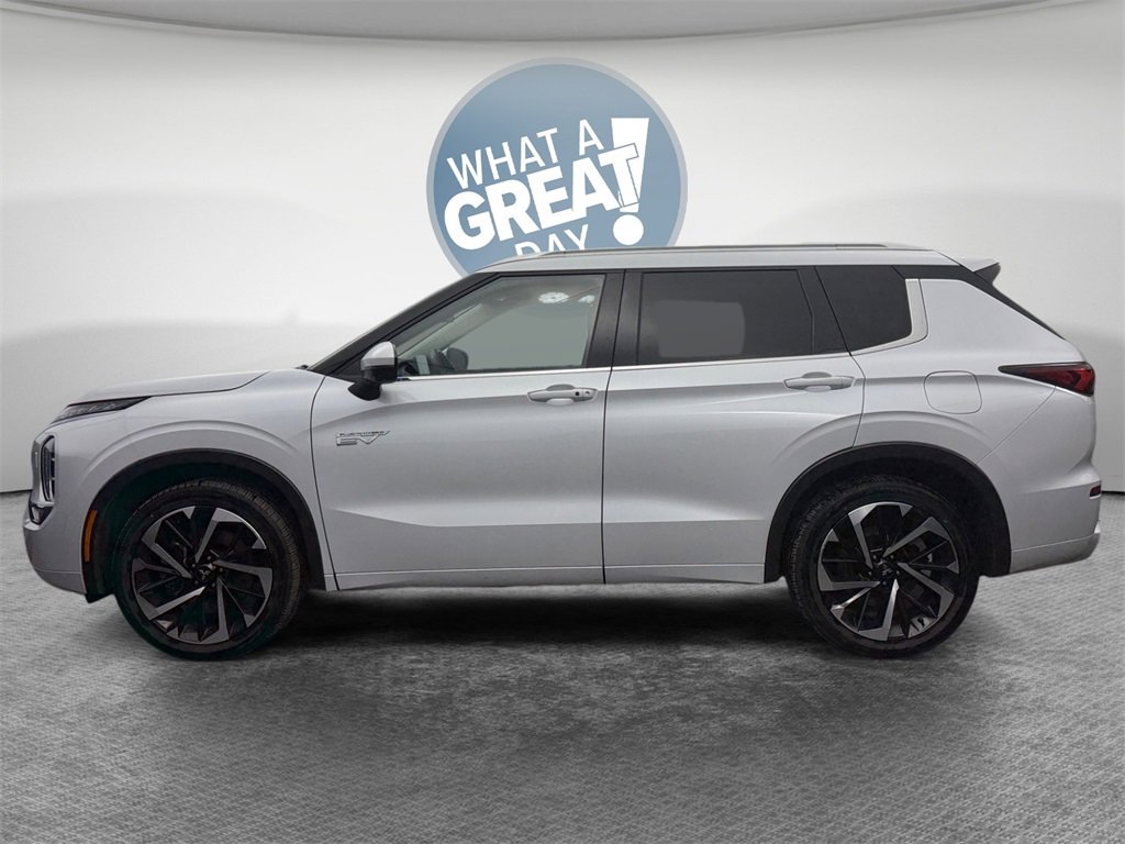Used 2024 Mitsubishi Outlander 4WD Plug-In Hybrid image 7