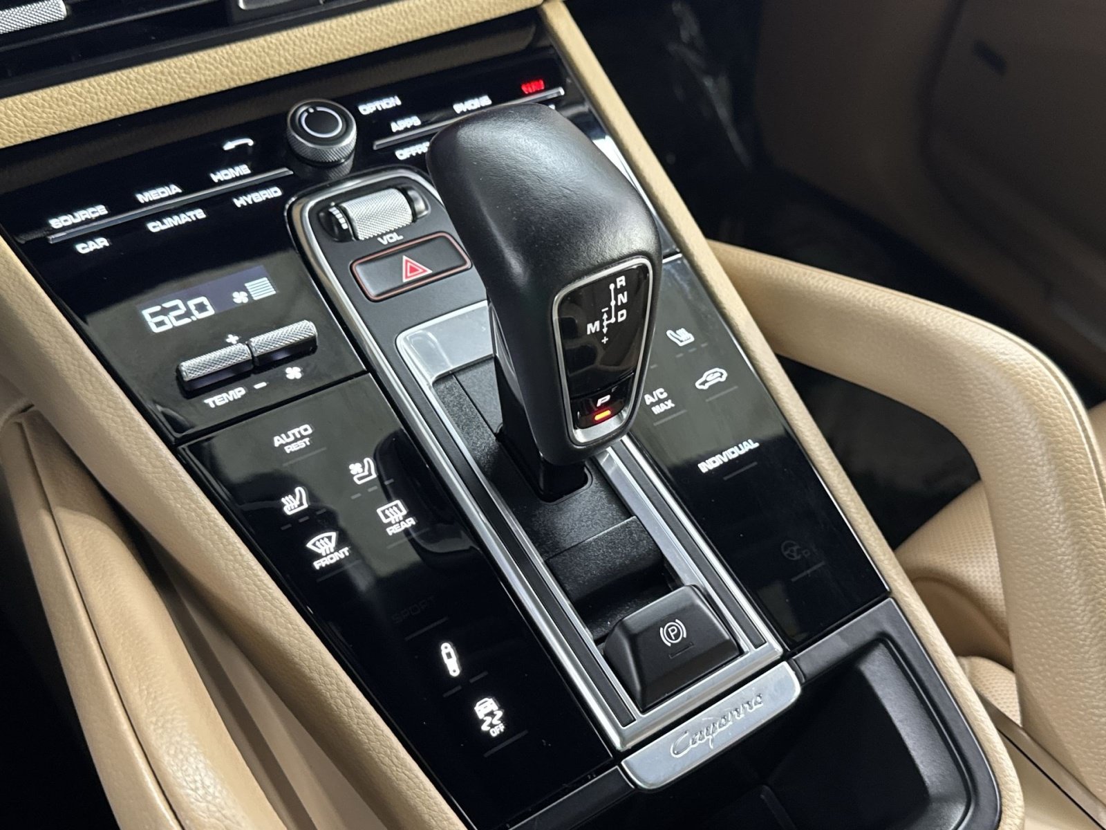 Used 2021 Porsche Cayenne E-Hybrid AWD/4WD image 34