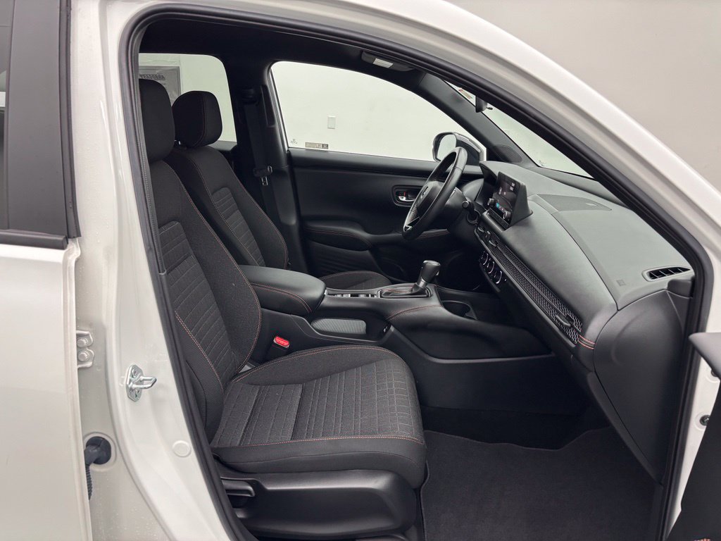 Used 2023 Honda HR-V Sport image 30