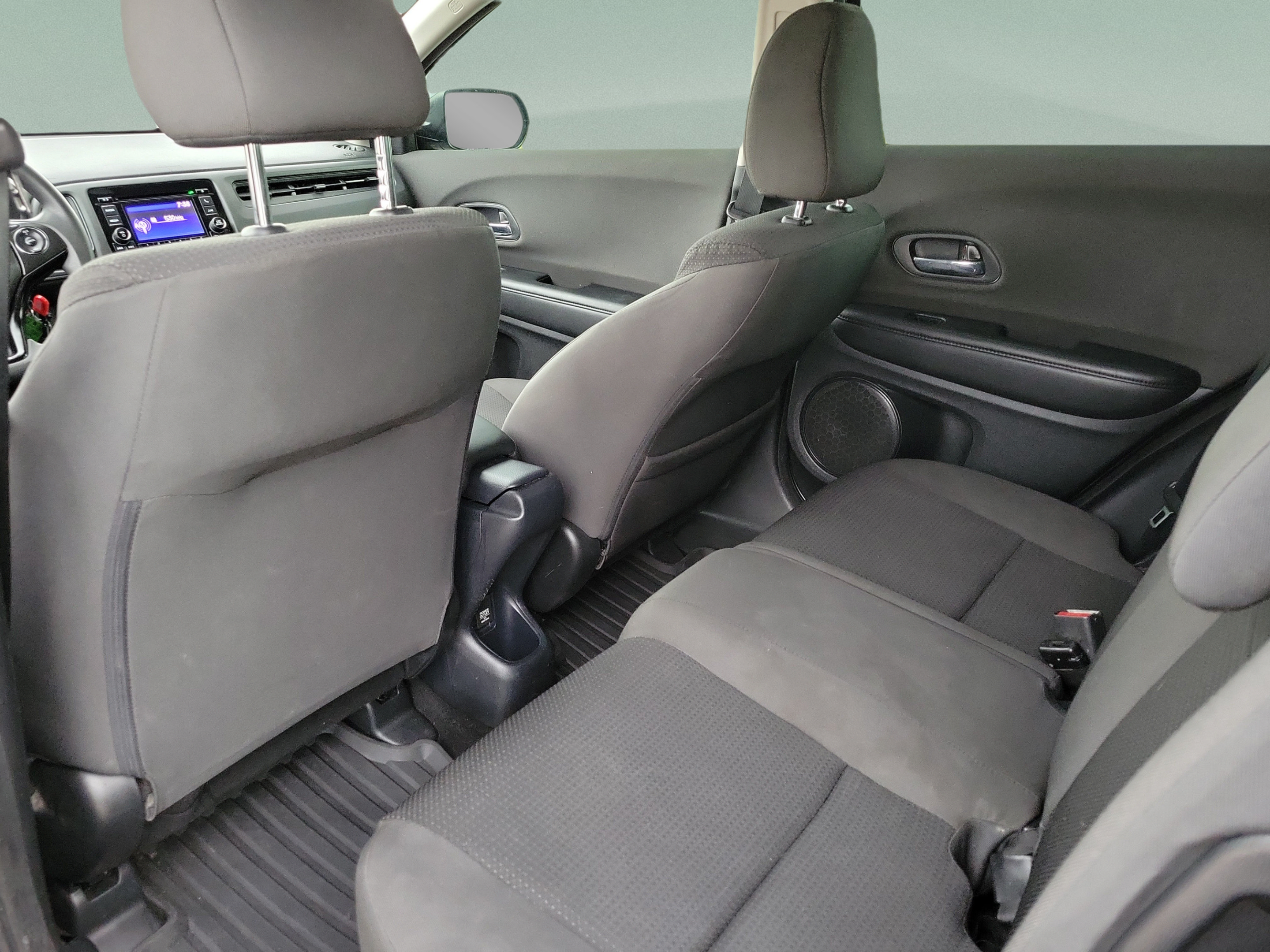 Used 2019 Honda HR-V LX image 28