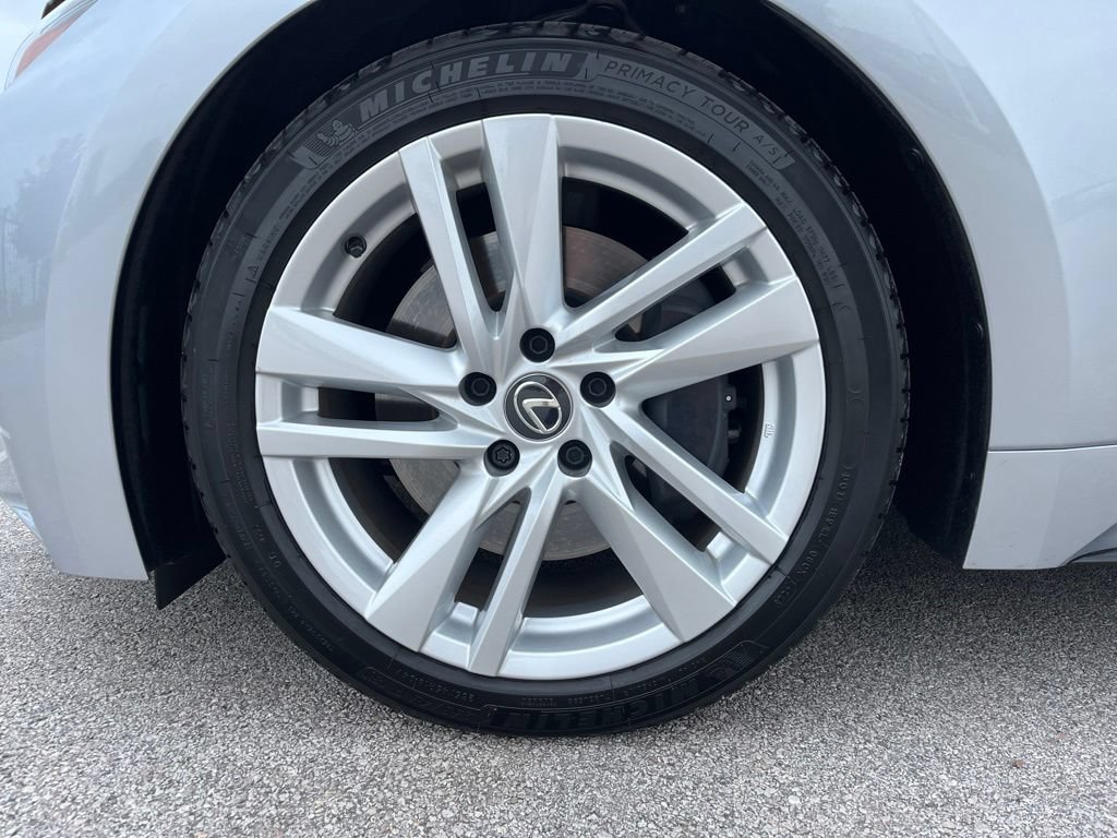 Used 2024 Lexus IS 300 w/ Comfort Package RWD image 11