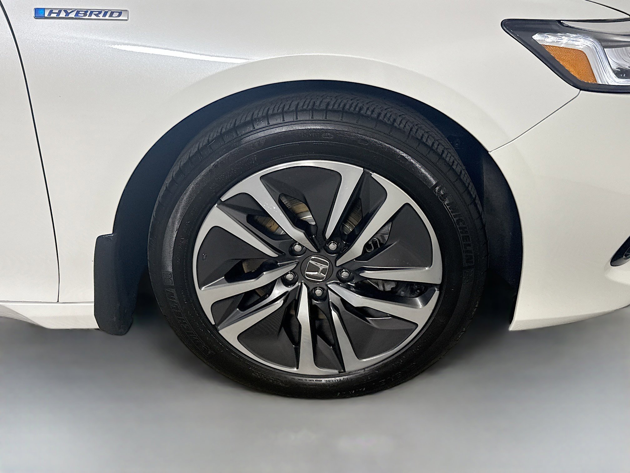 Used 2022 Honda Accord EX-L image 32