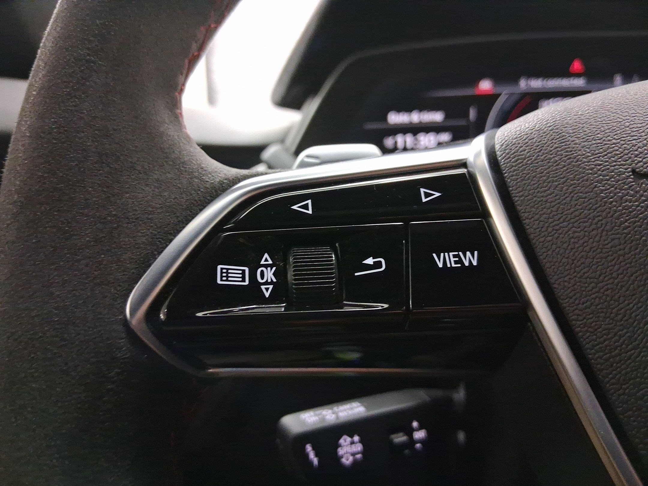 Used 2022 Audi RS e-tron GT quattro w/ Year 1 Package image 14