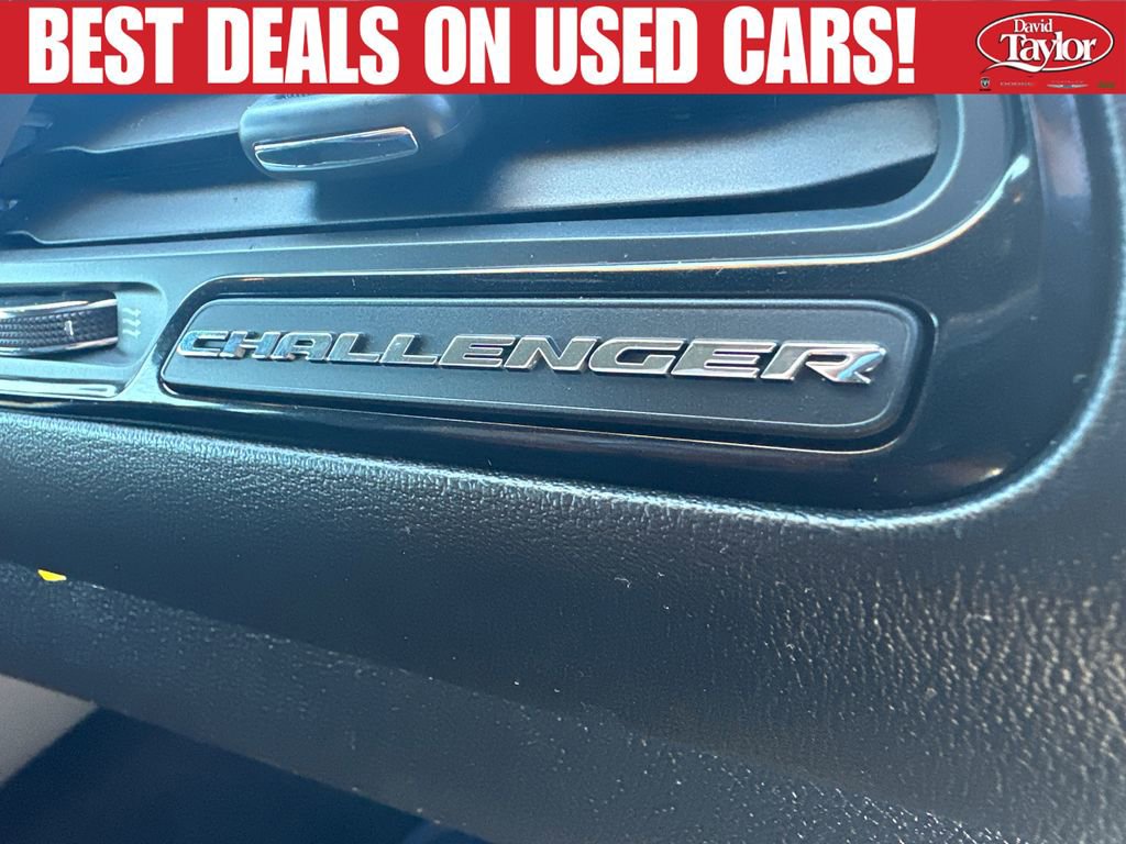 Used 2021 Dodge Challenger SXT RWD image 38