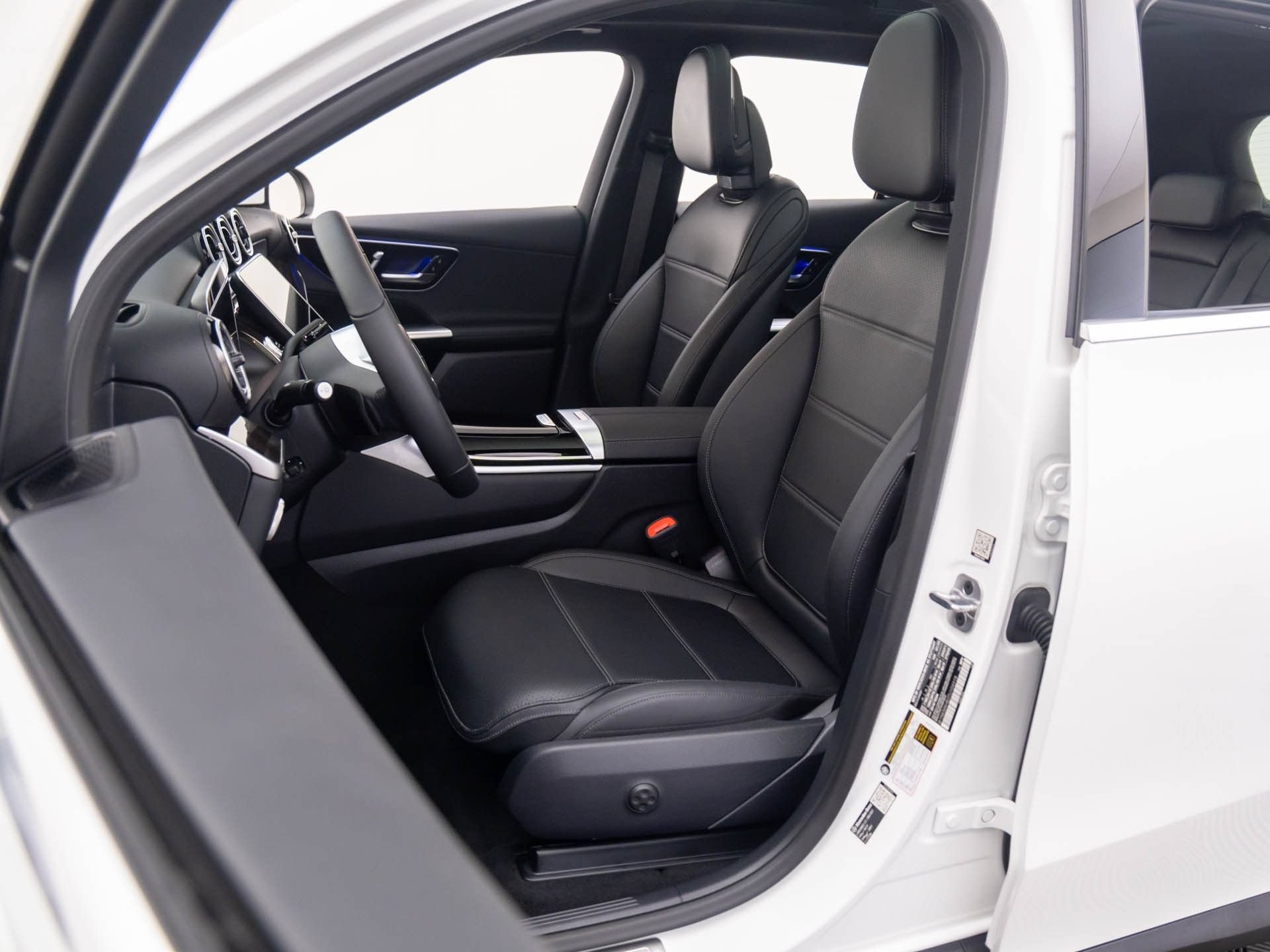New 2026 Mercedes-Benz GLC 300 4MATIC image 14