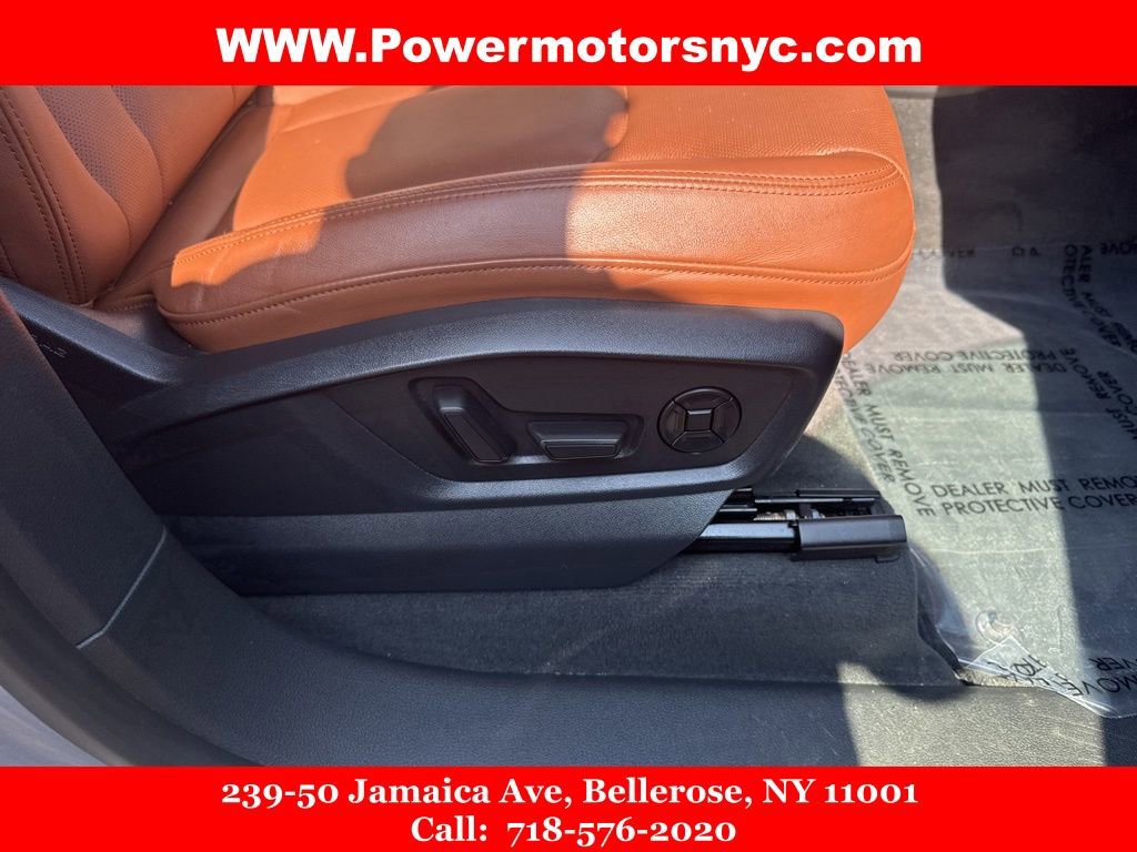 Used 2022 Audi Q8 Premium Plus w/ Premium Plus Package image 16