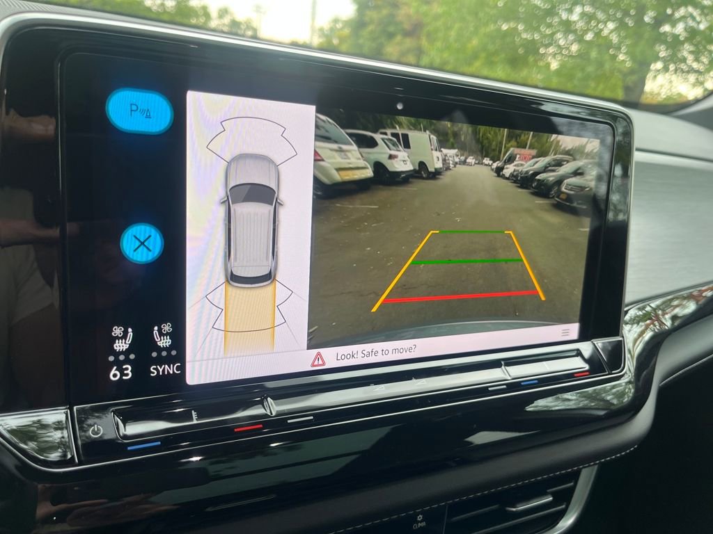 New 2026 Volkswagen Atlas Cross Sport SE image 11