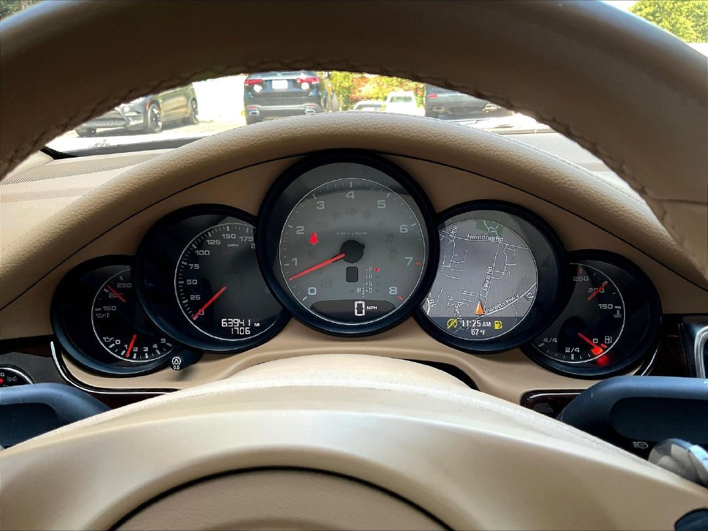Used 2012 Porsche Panamera S RWD image 11