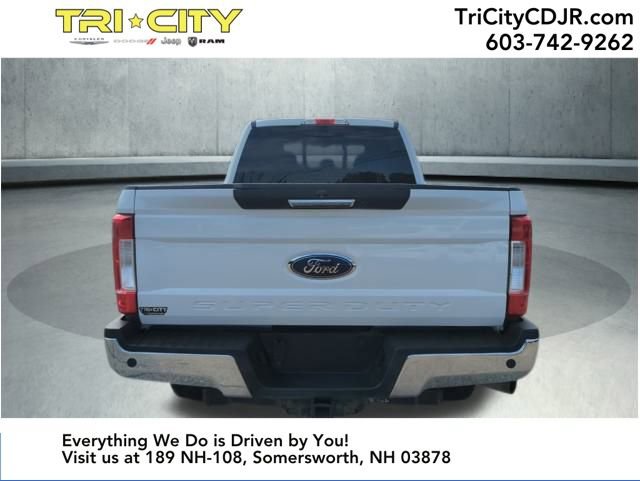 Used 2019 Ford F250 Lariat w/ Chrome Package image 4