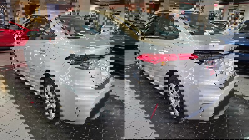 Used 2023 Toyota Corolla LE image 8