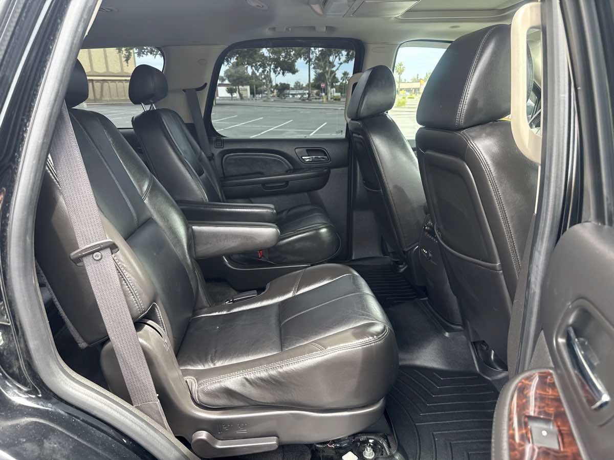 Used 2009 GMC Yukon Denali AWD/4WD image 21
