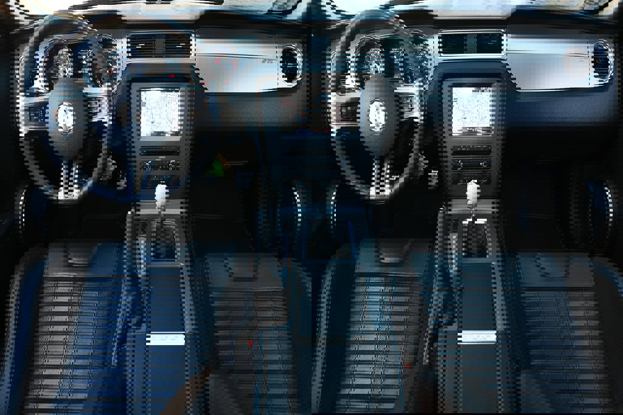 Used 2014 Ford Mustang Shelby GT500 w/ Equipment Group 821A image 26